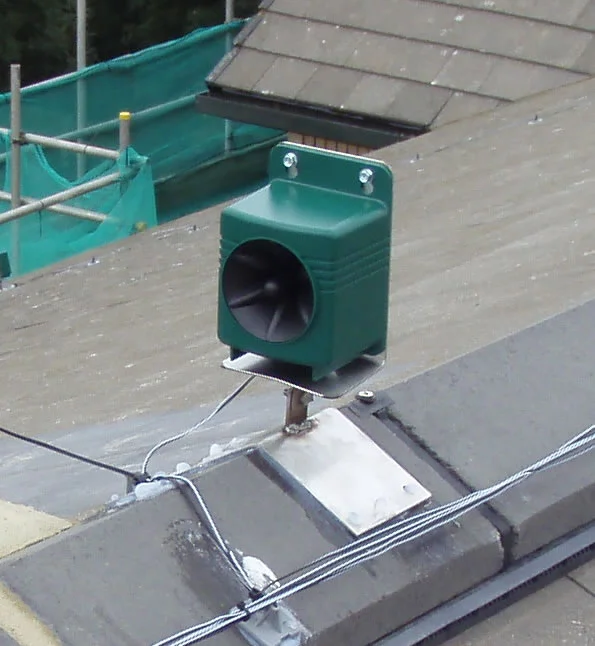 Ridge Mounted Stainless Steel Speaker Bracket For Bird-X Products